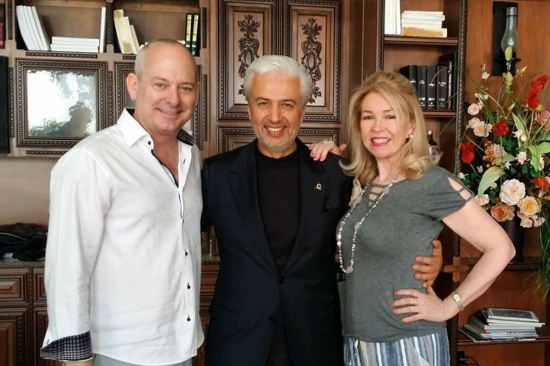 Jonathan Warren, Michael Amini, Paulina Biggs Sparkuhl at Thriller Villa