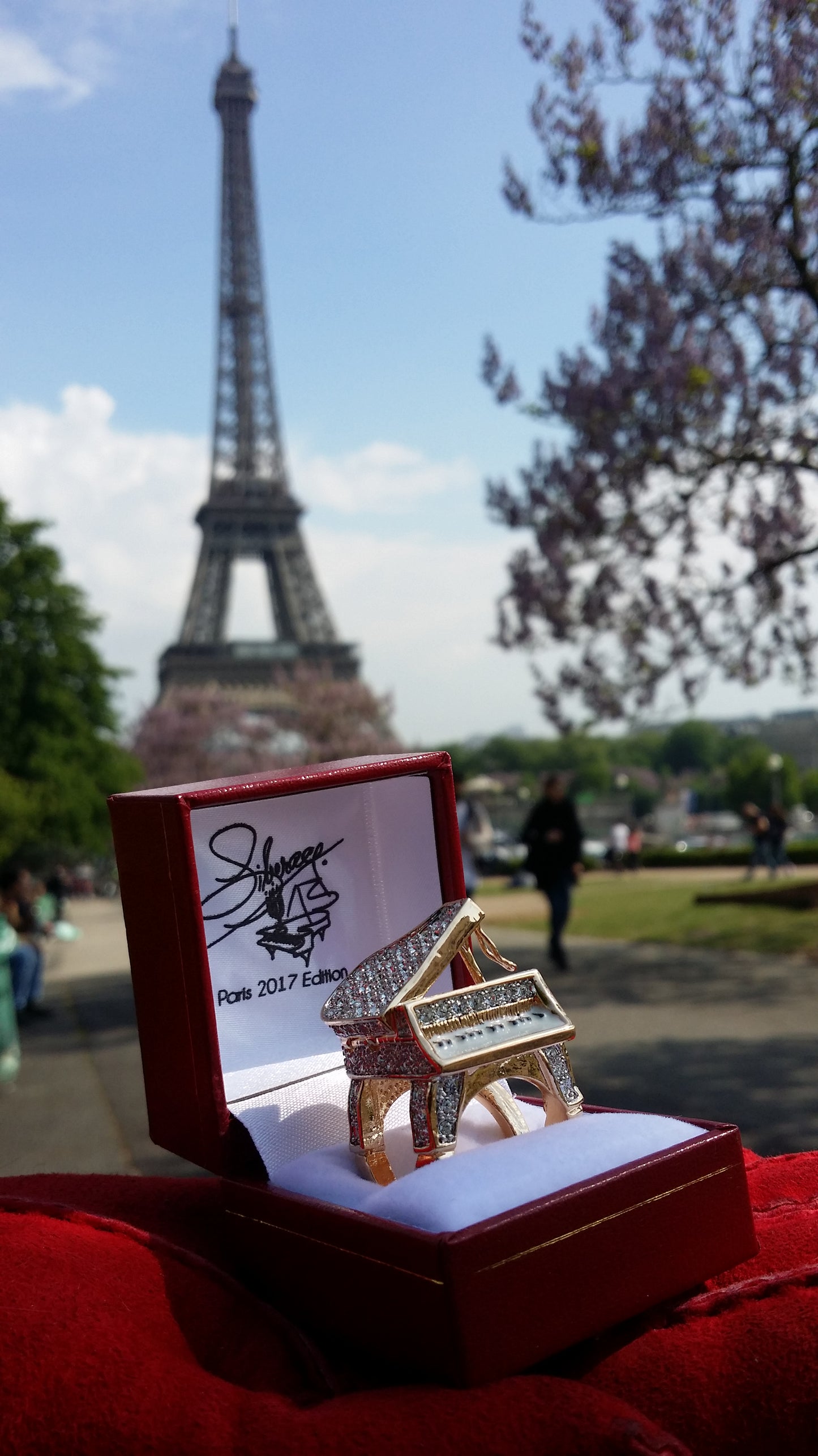 Liberace Limited Edition Paris Edition Piano Ring